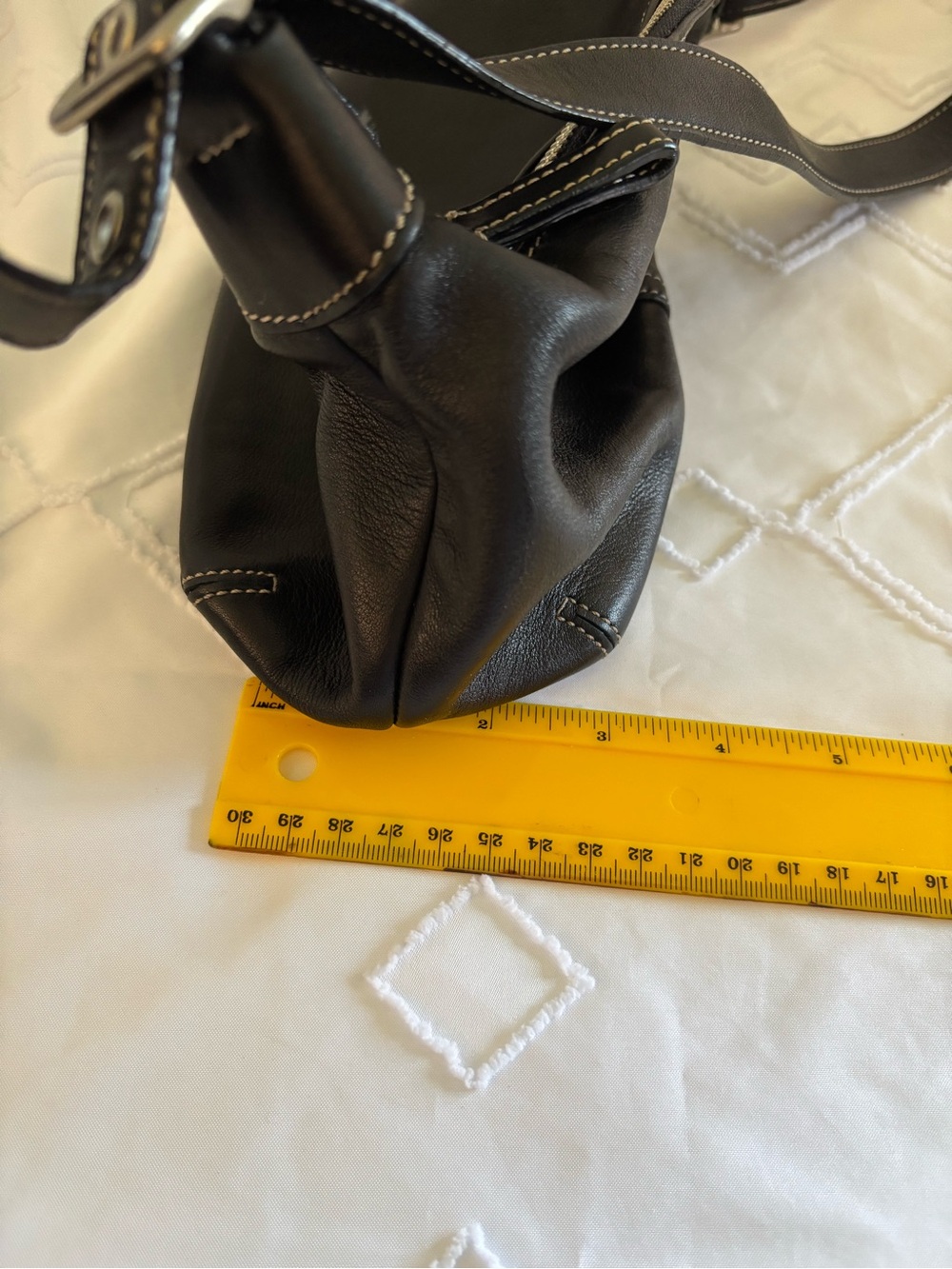 COACH NO. E3Z-9564 Vintage Black Leather Shoulder Bag with White Stitching - Picture 7 of 11